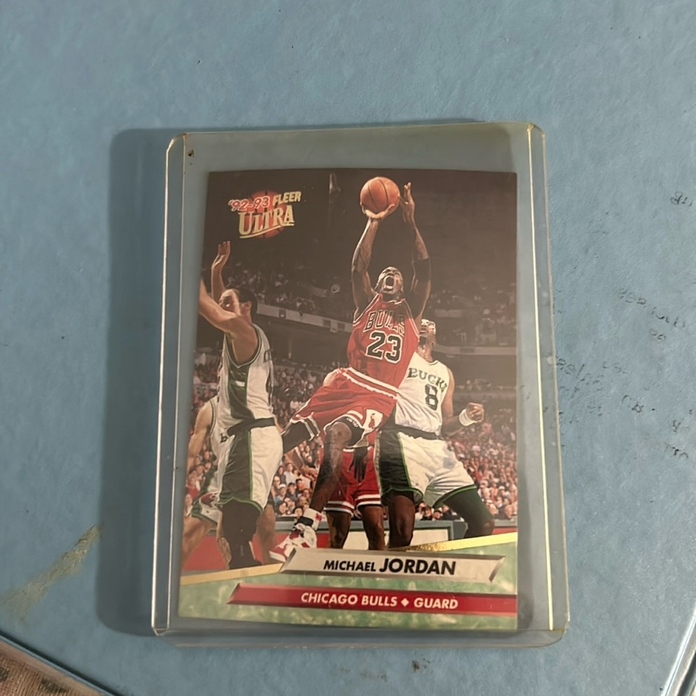Michael jordan 92-93 fleer ultra rare card great condition